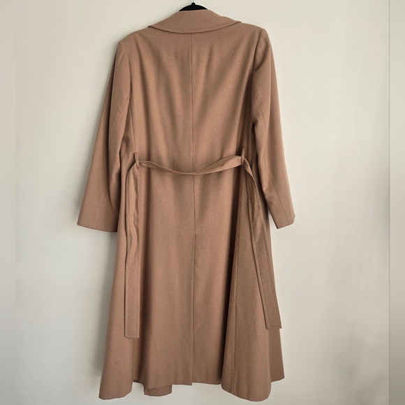 Vintage Pendelton Long Overcoat 100% Wool. (R12) - Picture 3 of 16